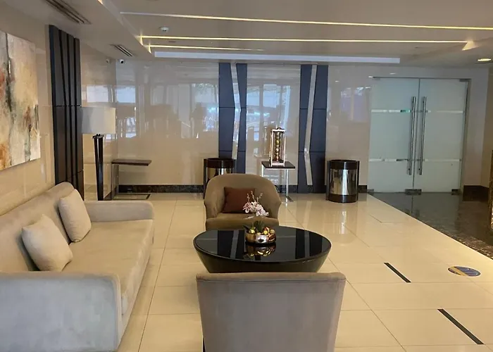 Aparthotel Cozy Units Staycation In Ermita Nearrobinsons Mall *