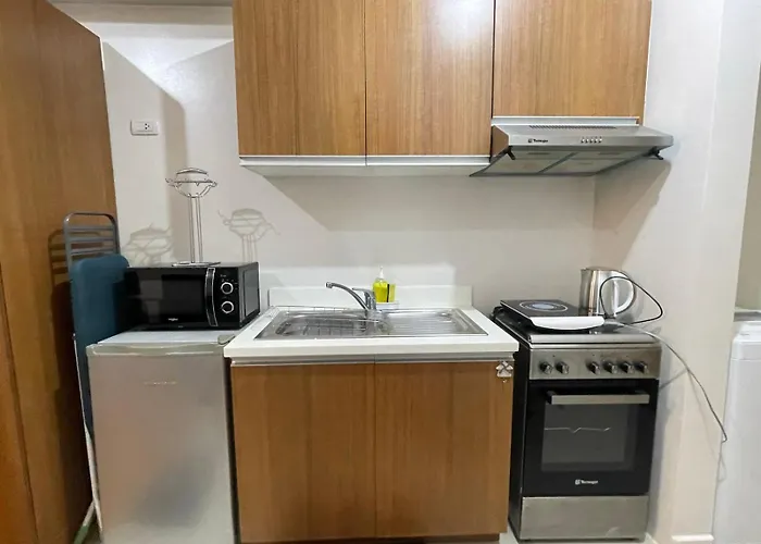 Cozy Units Staycation In Ermita Nearrobinsons Mall Aparthotel