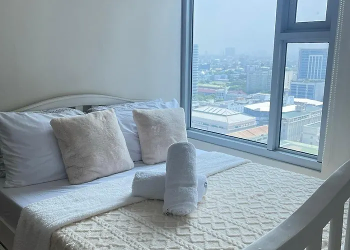 Aparthotel Cozy Units Staycation In Ermita Nearrobinsons Mall *