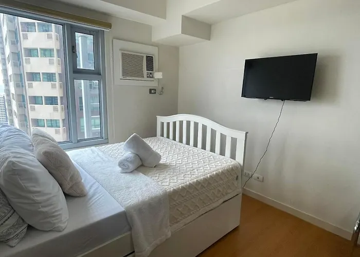 Aparthotel Cozy Units Staycation In Ermita Nearrobinsons Mall Manila