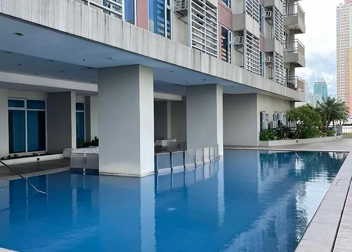 Cozy Units Staycation In Ermita Nearrobinsons Mall Aparthotel *