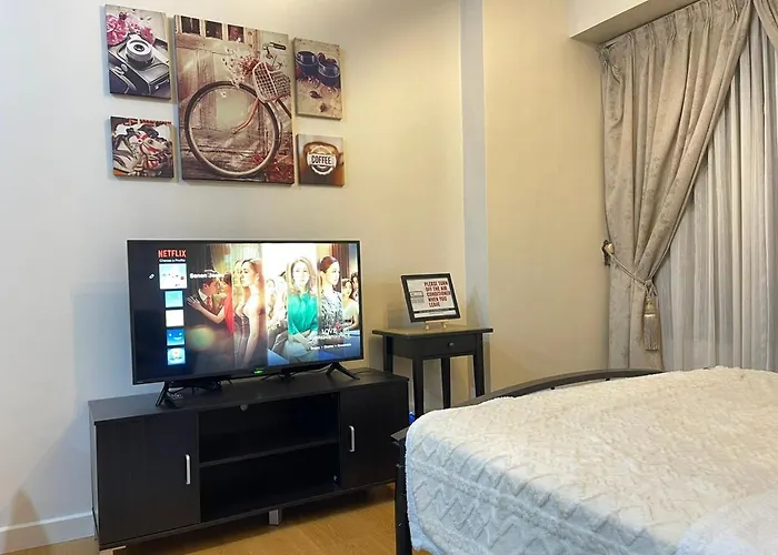 Aparthotel Cozy Units Staycation In Ermita Nearrobinsons Mall *