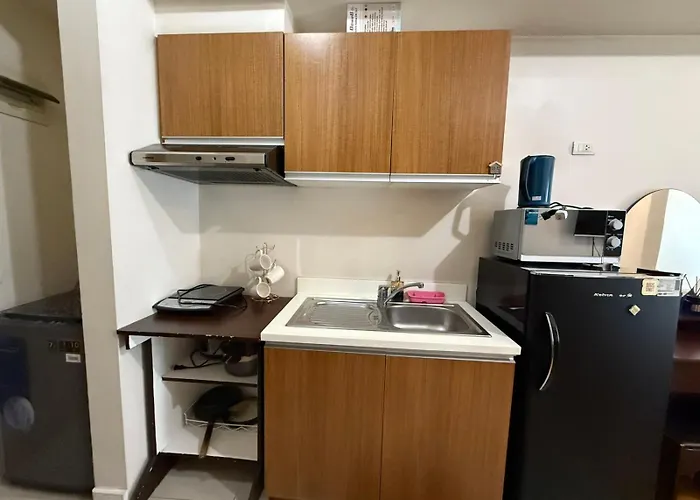 Aparthotel Cozy Units Staycation In Ermita Nearrobinsons Mall Manila